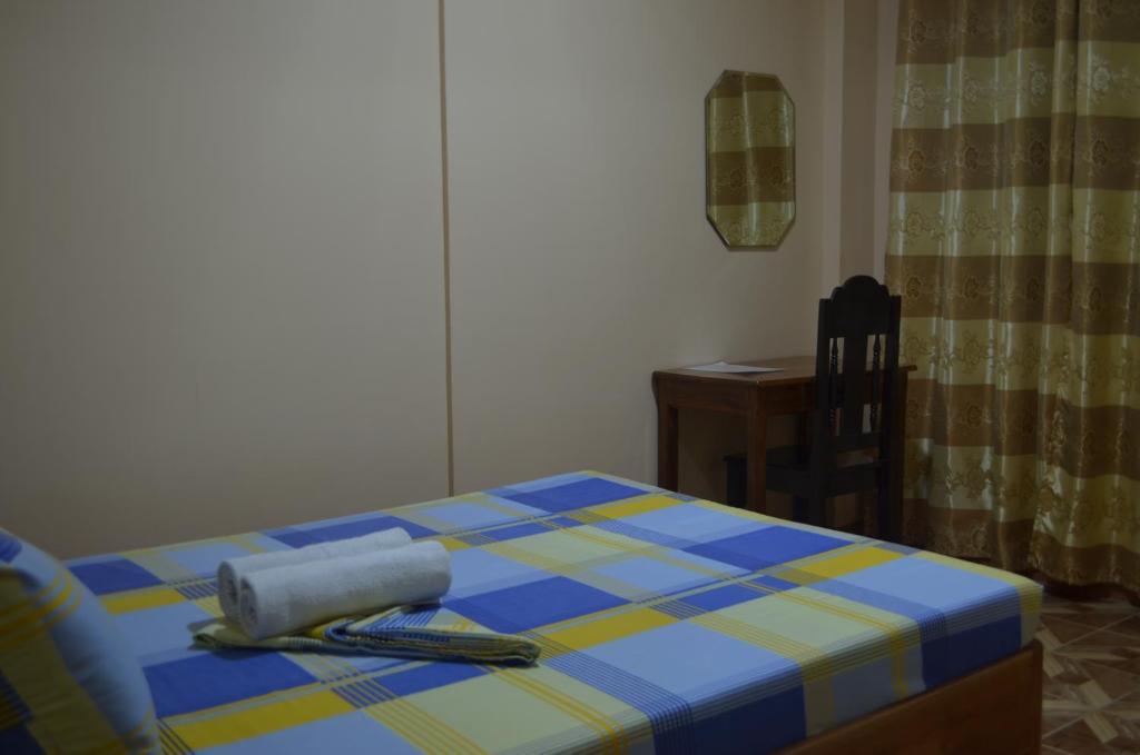 Sunflower Royal Pensionne Bed & Breakfast Puerto Princesa Room photo